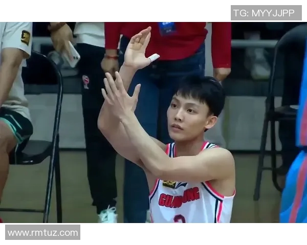 徐杰场均68助攻展现出色组织能力助力球队争夺更高荣誉 徐杰场均68助攻展现出色组织能力助力球队争夺更高荣誉