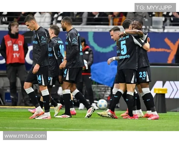 德甲新赛季首轮,法兰克福主场告捷,不莱梅客场失利 德甲新赛季首轮,法兰克福主场告捷,不莱梅客场失利