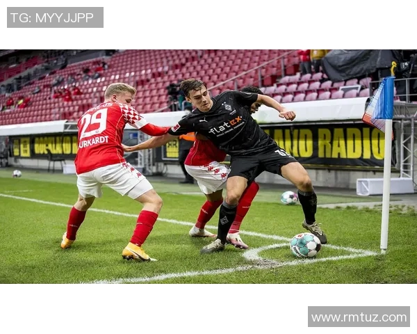 沙尔克04客场连败,美因茨改写历史:一场不平凡的较量