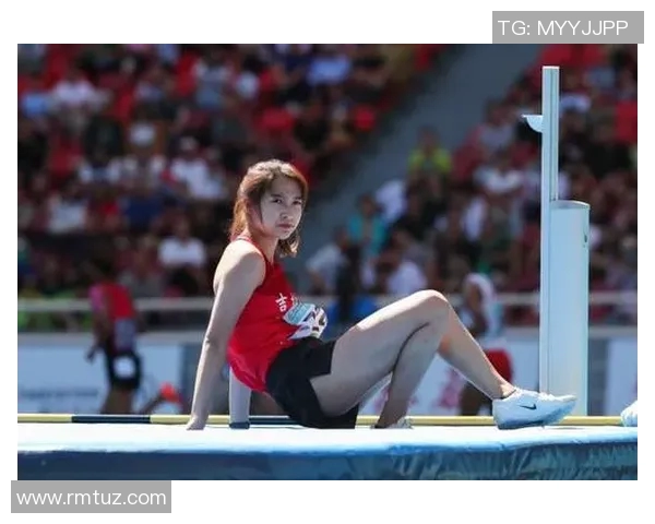 跳高决赛冠军归属揭晓精彩瞬间回顾与选手表现分析